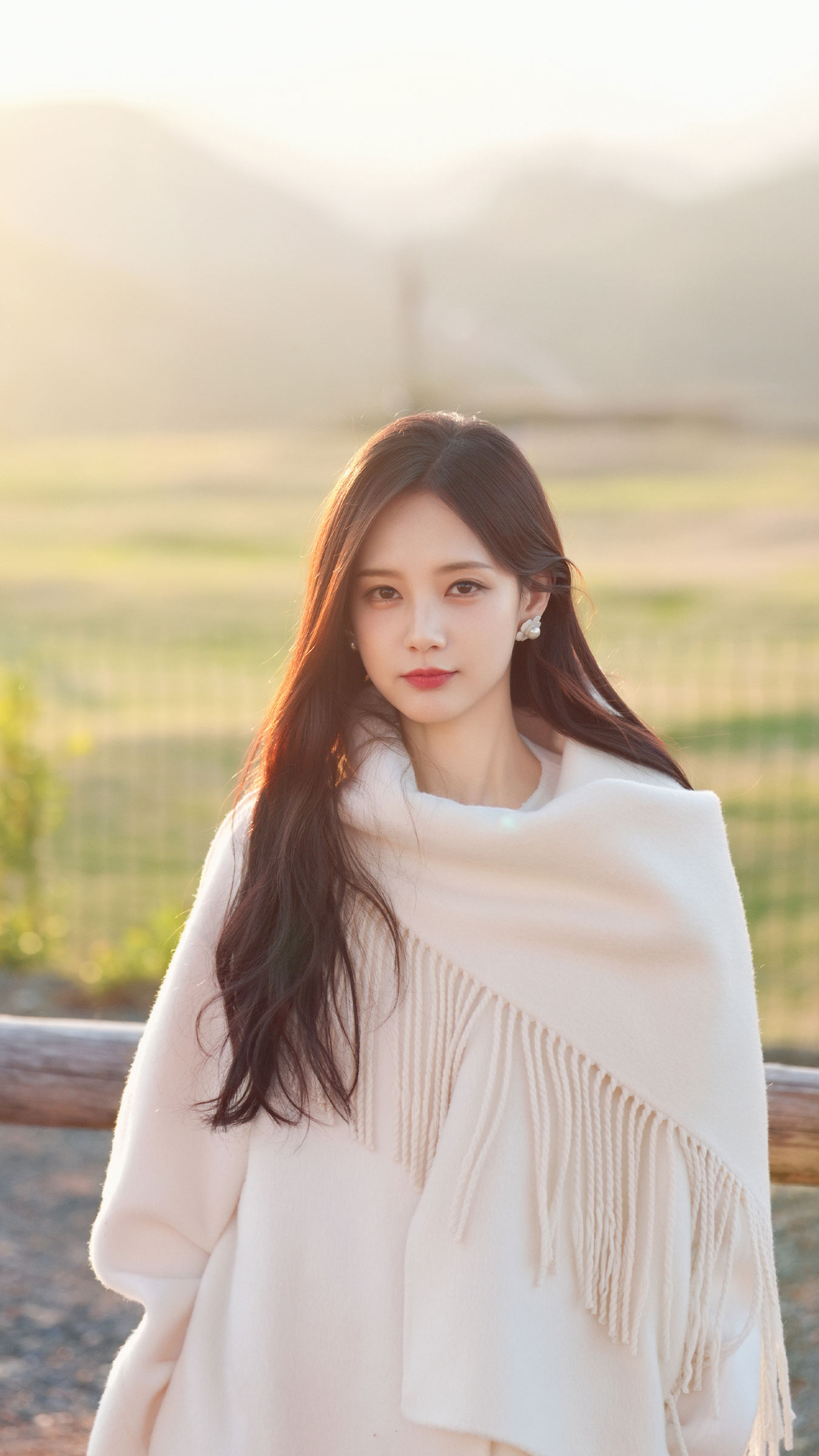 李一桐陈哲远小年夜‘神同步’假唱?红包砸出49999元求生欲拉满!